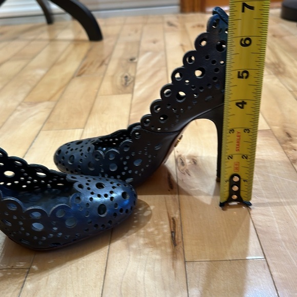 Tory Burch Leather Verity Navy Blue Heels - Picture 6 of 10